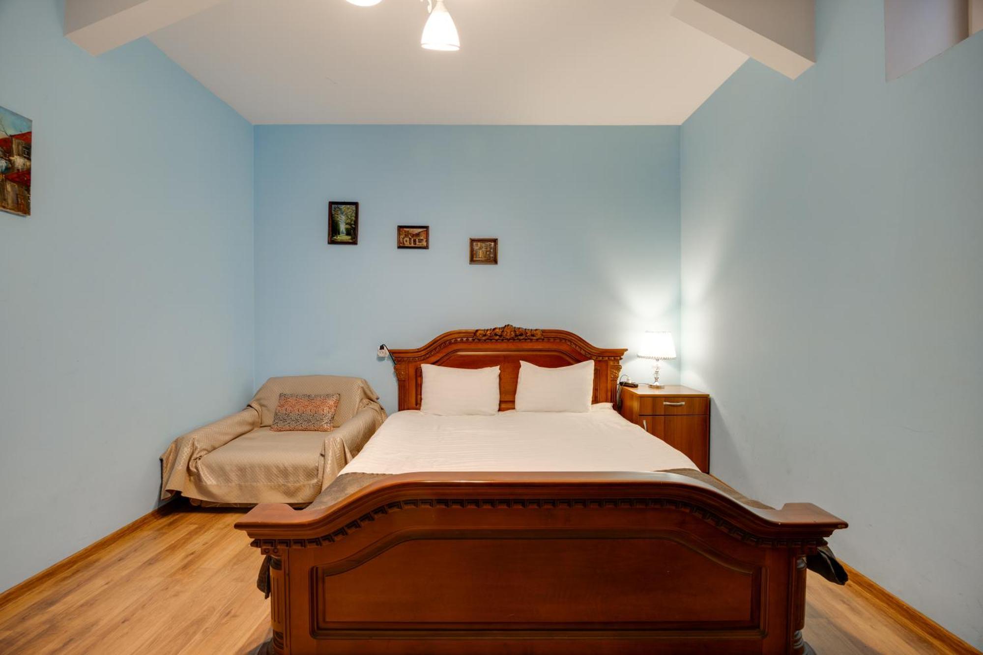 Rustaveli Two Bedroom Apartment With 5 Star Location Tbilisi ภายนอก รูปภาพ