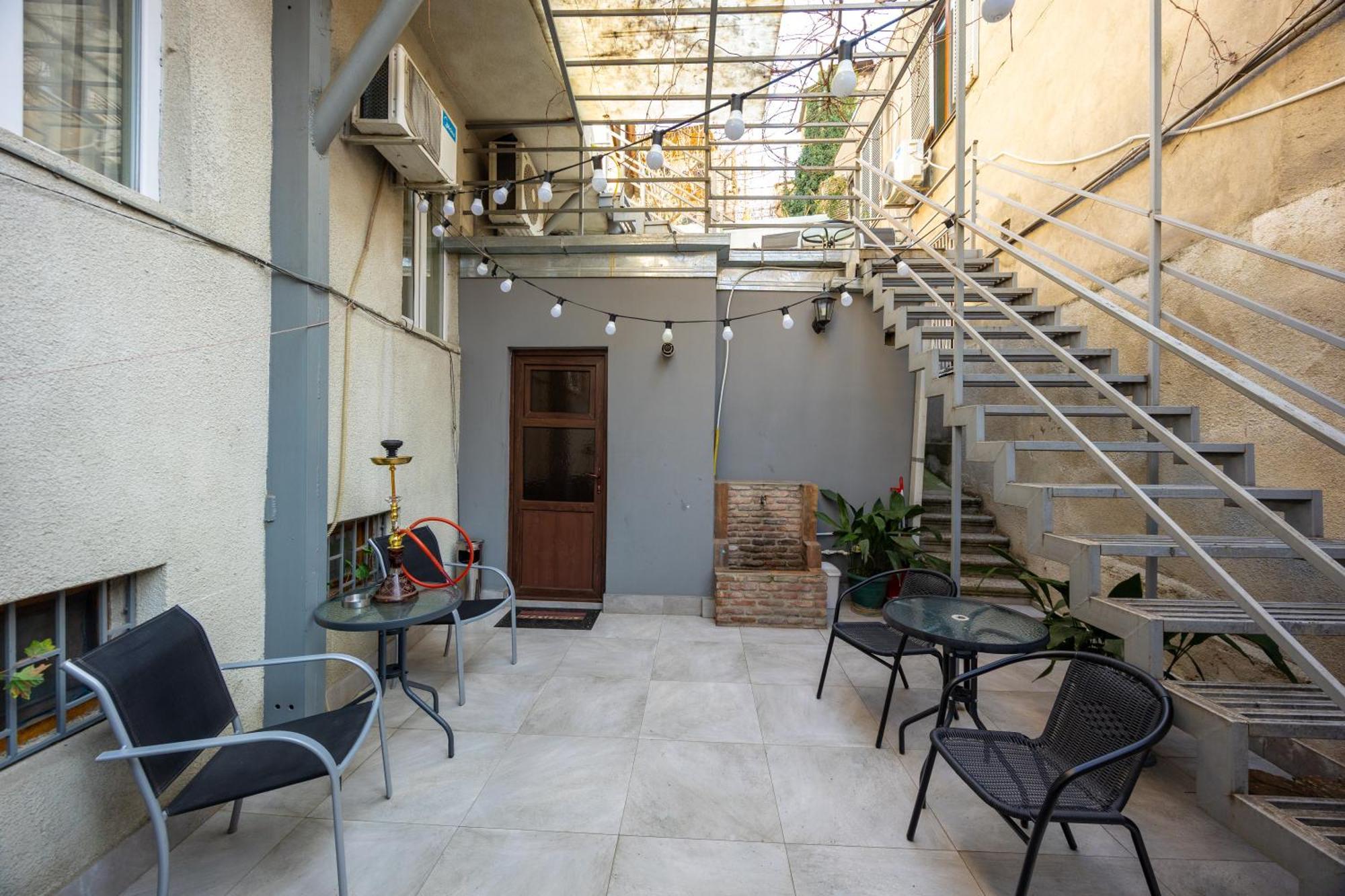 Rustaveli Two Bedroom Apartment With 5 Star Location Tbilisi ภายนอก รูปภาพ